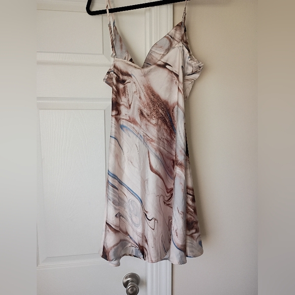Elegant Marble Print Dress Shein Size L - Picture 6 of 6